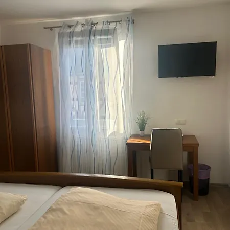 Bed & Breakfast - Rheingauer Hof