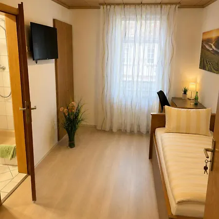 - Rheingauer Hof エーストリッヒ・ヴィンケル