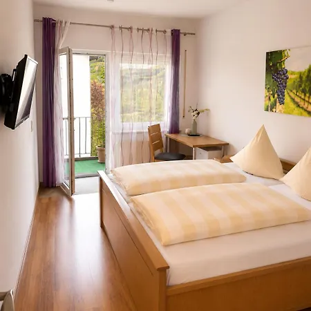 - Rheingauer Hof 3* אוסטריך-ווינקל