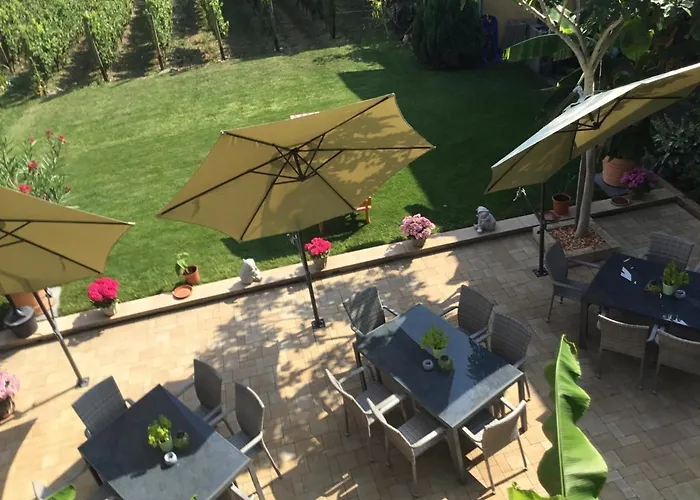 - Rheingauer Hof Frühstückspension 3*